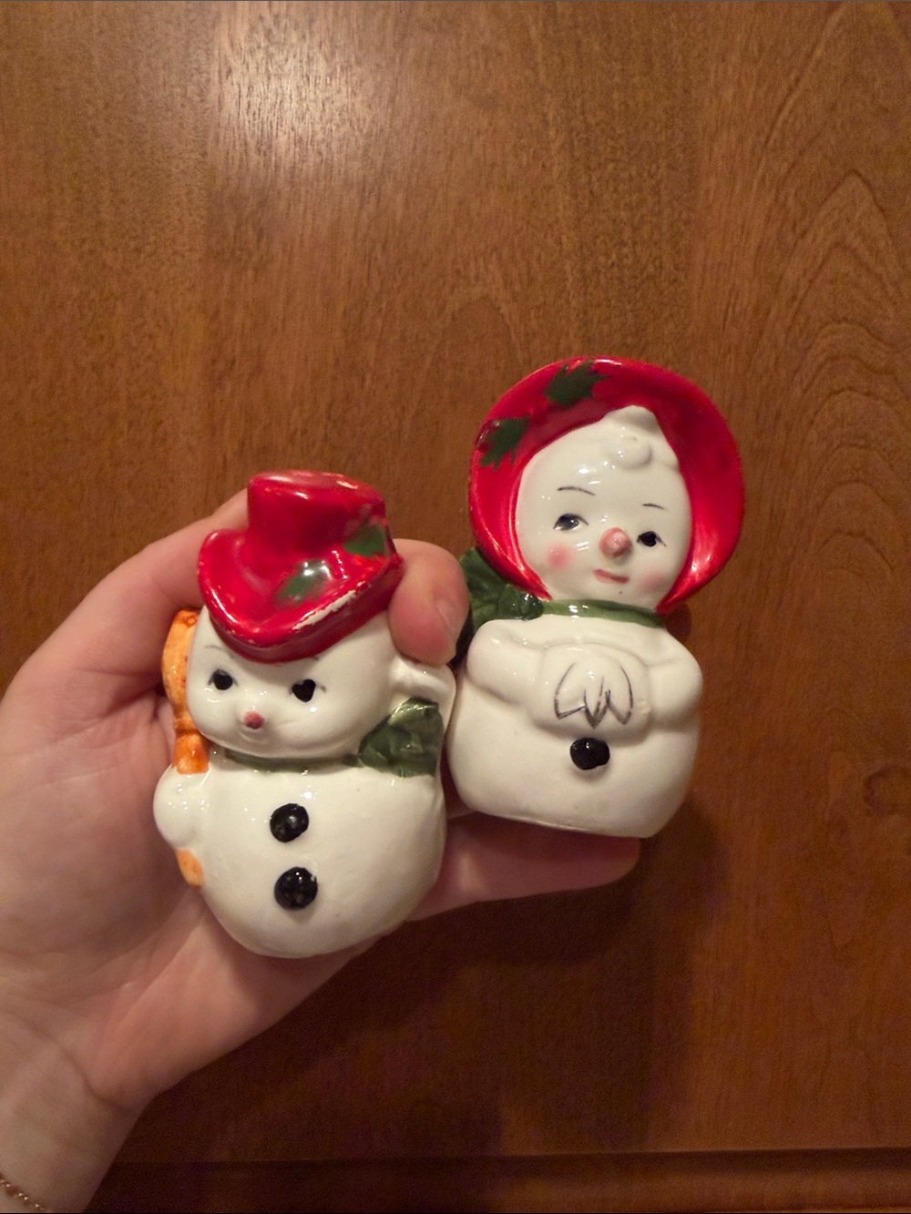 Vintage Japan Snowman Salt and Pepper Shakers Christmas Ceramic Shaker Set